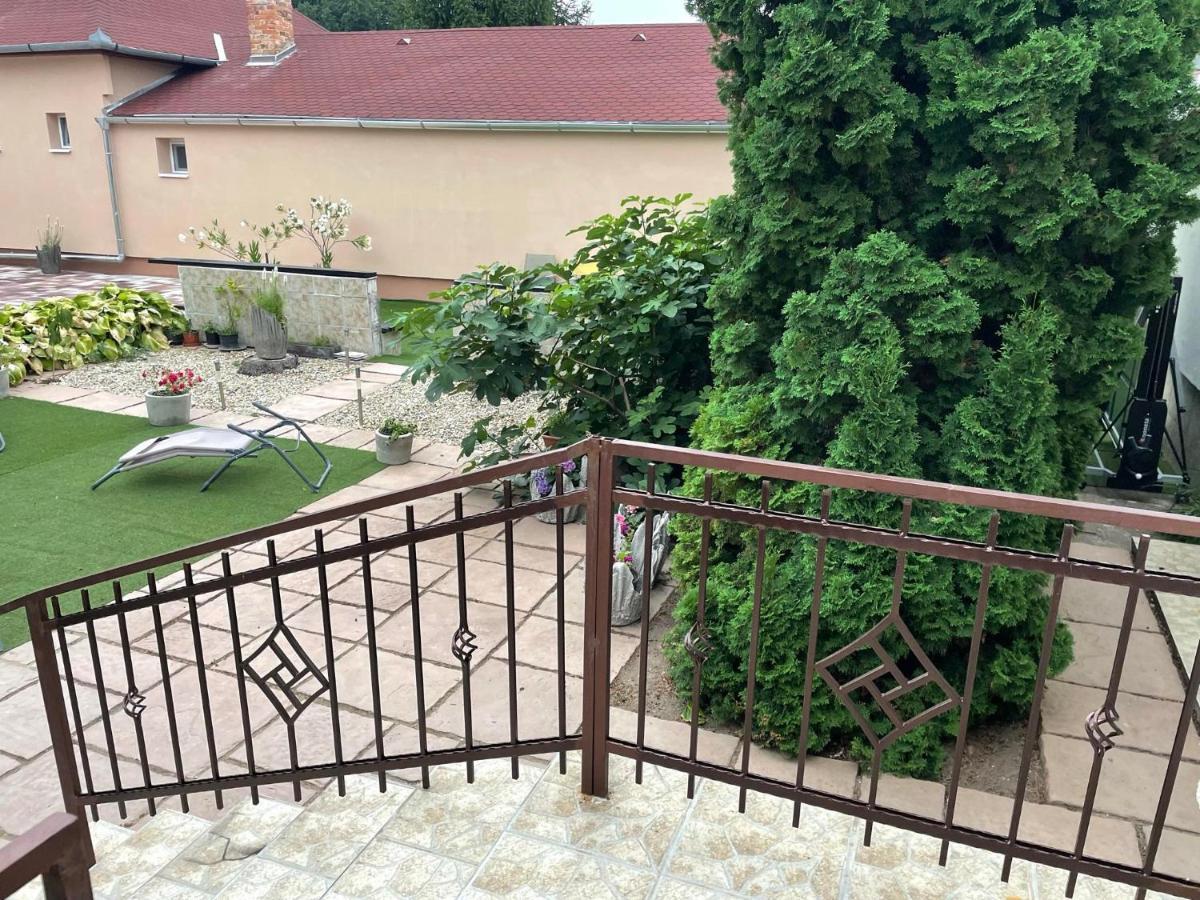 Adam Apartman Hajdúszoboszló Kültér fotó